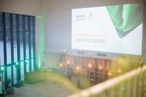Šiaurės licėjaus privačios mokyklos atidarymo šventė Didžiojoje Riešėje – nuotrauka 1